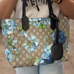 GG supreme blue floral small tote